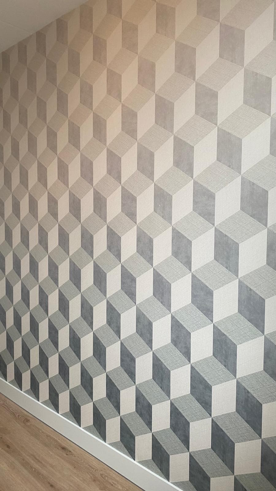 Wand met 3D-kubuspatroon behang